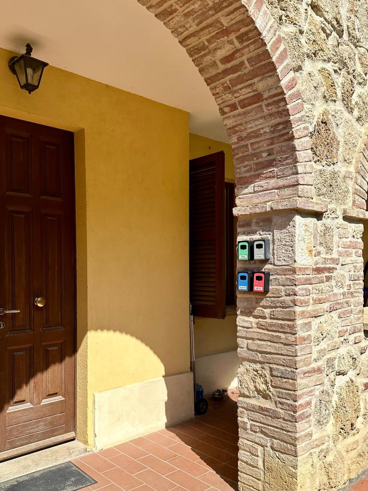 Bed and Breakfast The Grapevine By Manvi Montepulciano Stazione Esterno foto